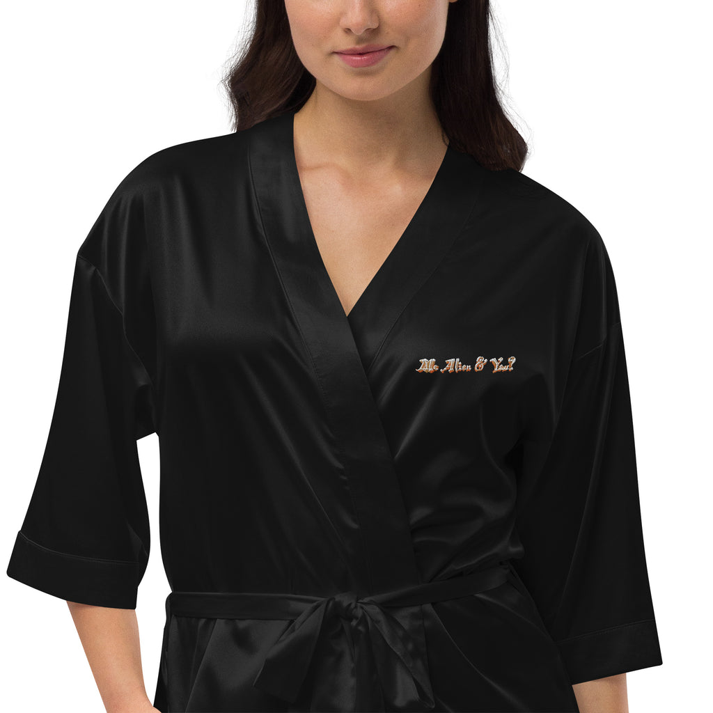 Alien Satin bathrobe n°1