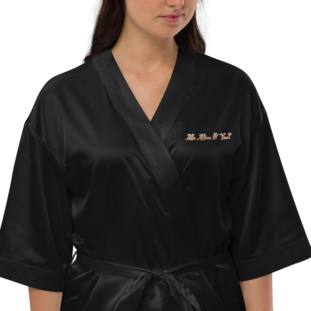 Alien Satin bathrobe n°1