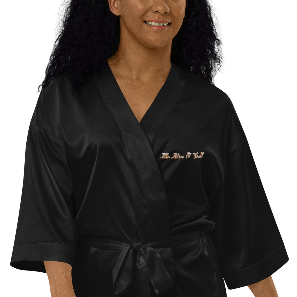 Alien Satin bathrobe n°1
